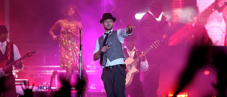 Justin Timberlake performing in Abu Dhabi in 2007