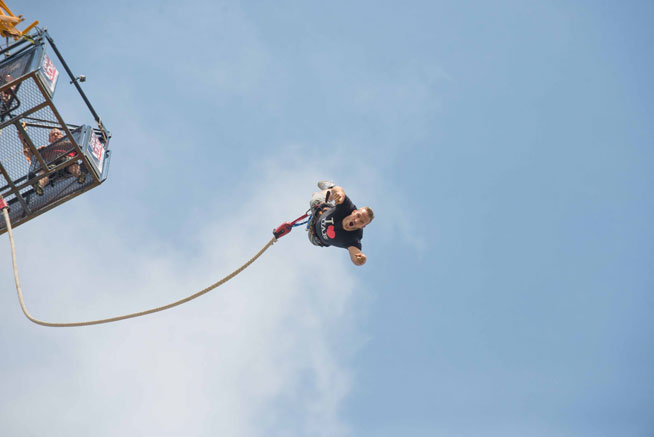 Bungee jump