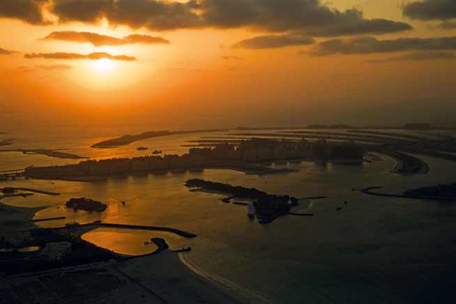 Pictures of Dubai beaches and coastline from the sky