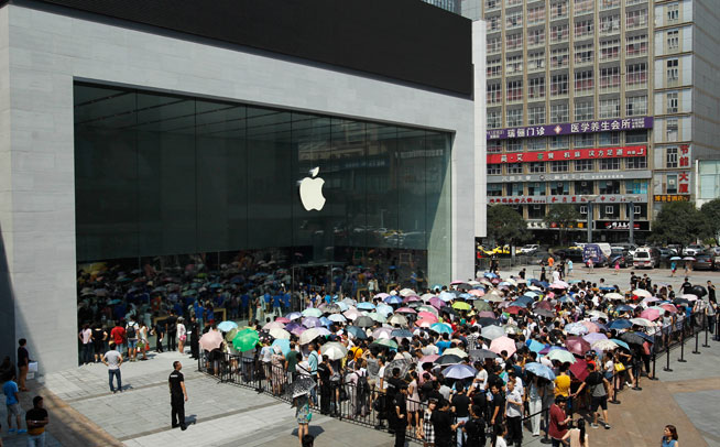 Apple Store to open in Dubai - report (pictured: Chongqing, China)