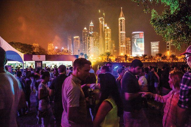 Underground nightlife in Dubai - Groove on the Grass