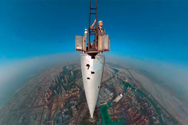 Dubai360 project unveils images from the top of Burj Khalifa (Gerald Donovan Facebook)