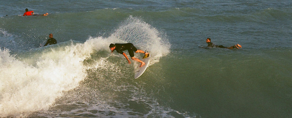 Surfing in Dubai