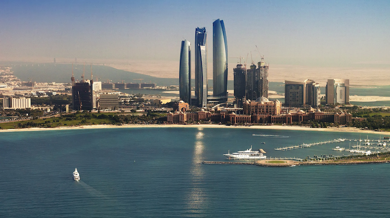 flying in and out of Abu Dhabi, what to do if flying in or out of abu dhabi, can tourist fly into abu dhabi, what are the rules of tourists in abu dhabi