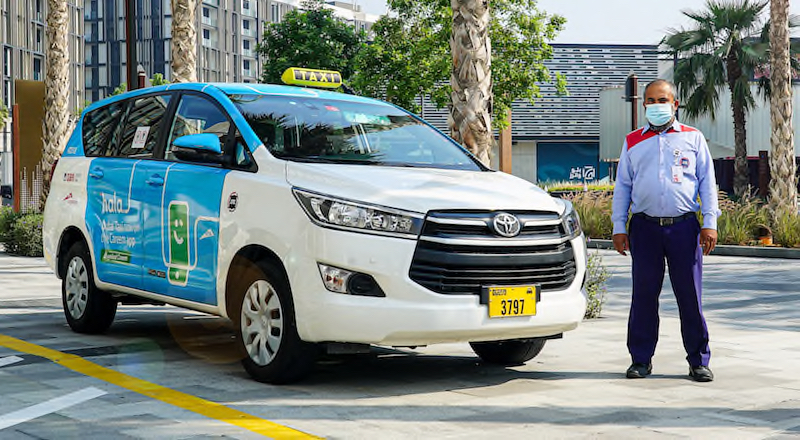 four passengers dubai taxi