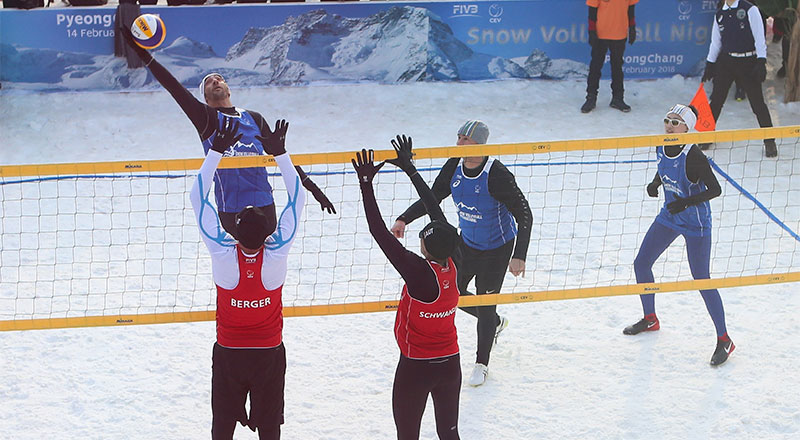 snow volleyball ski dubai