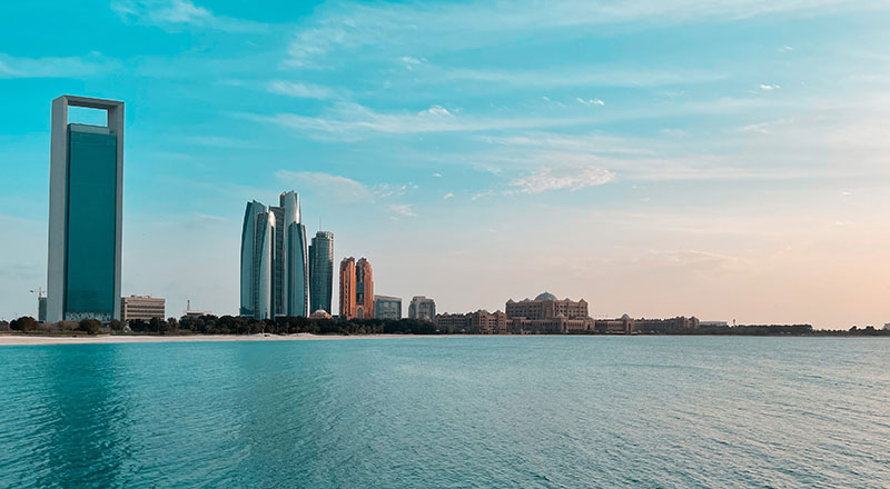 abu dhabi skyline